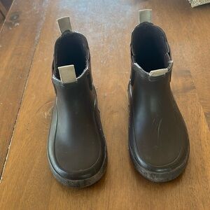 Toddler rain boots from Zara